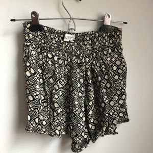 Tribal Print Flowy Shorts/ Urban Outfitters